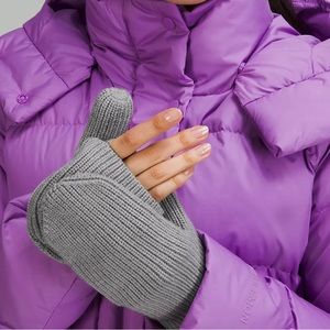 Lululemon Women's Ribbed Merino Wool-Blend Knit Mittens NWT